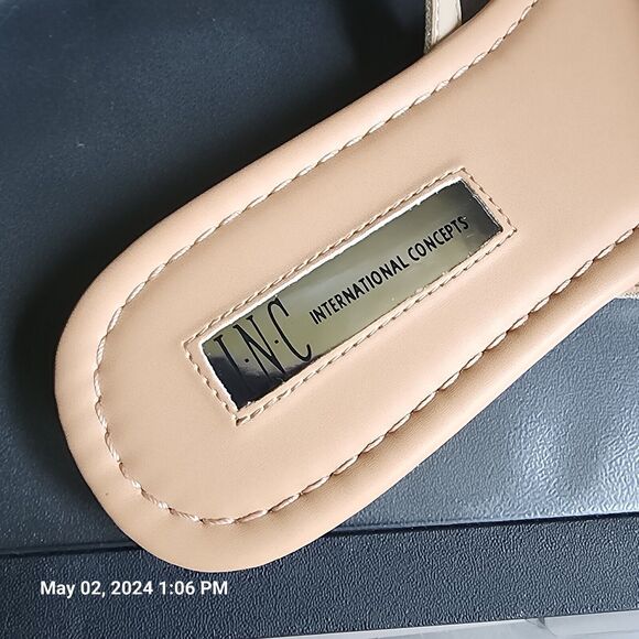 Inc International Concepts Women's Mabae Bow Flat Sandals, SilverBling Size 7M - Picture 4 of 11